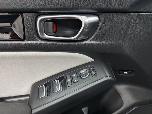 Used 2025 Honda Civic FWD Hybrid Sedan image 18