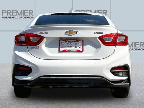 Used 2016 Chevrolet Cruze Premier FWD image 6