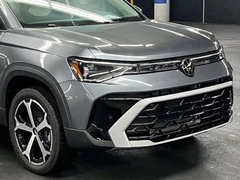 New 2025 Volkswagen Taos SEL image 40