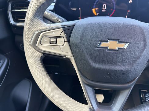Used 2024 Chevrolet TrailBlazer LS FWD image 19