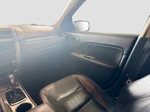 Used 2010 Ford Fusion Sport FWD image 21