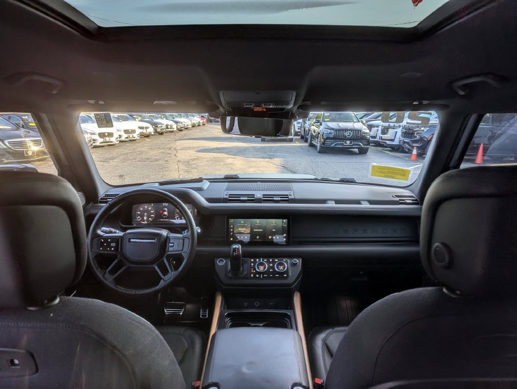Used 2020 Land Rover Defender 110 X AWD/4WD image 43