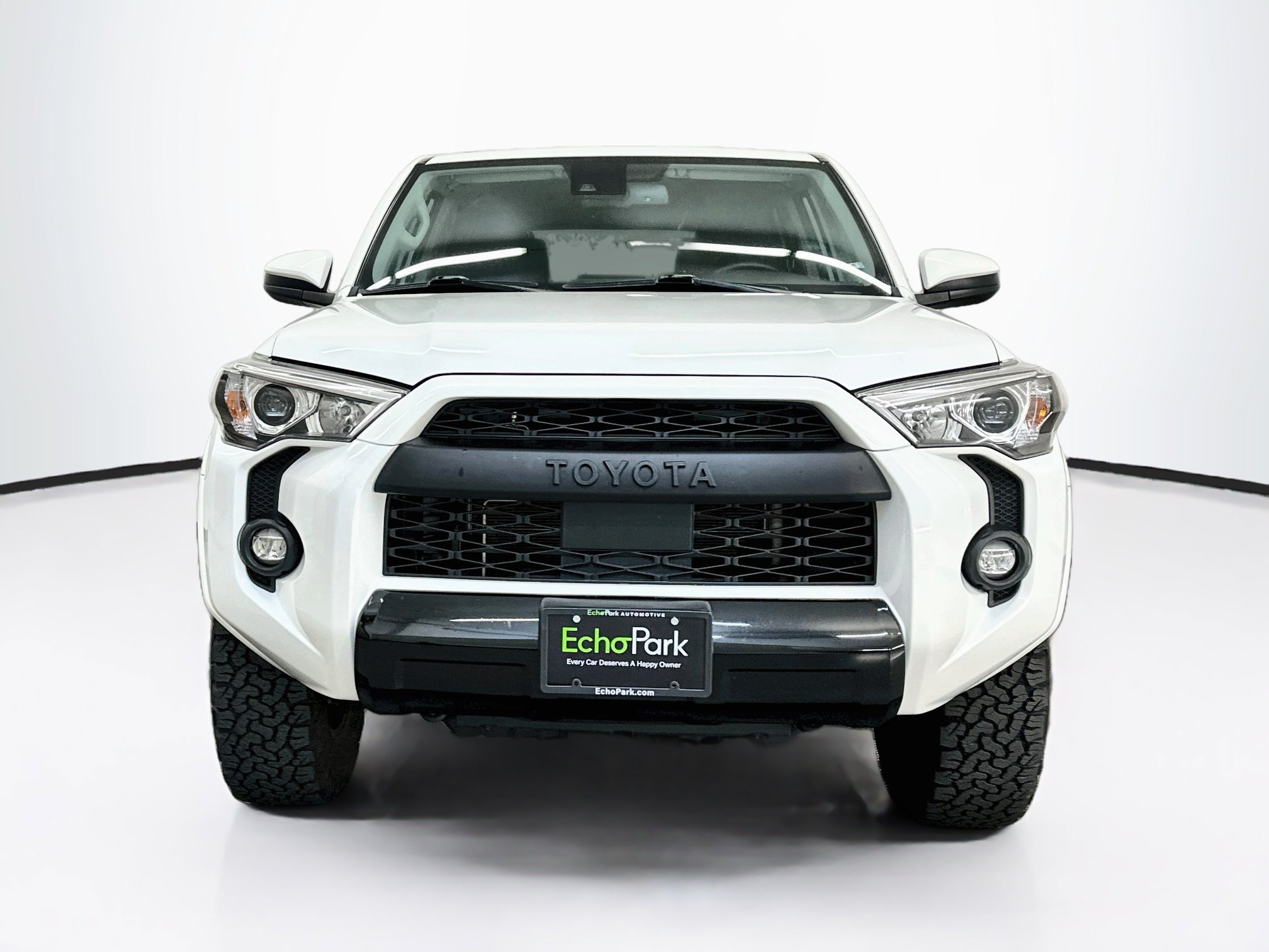 Used 2023 Toyota 4Runner SR5 AWD/4WD image 2