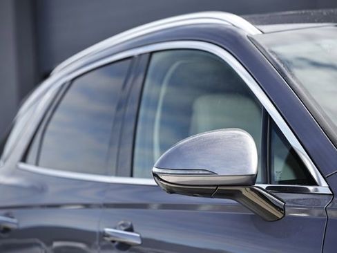 New 2026 Genesis GV70 2.5T Advanced image 3