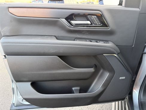 New 2026 GMC Yukon XL Denali w/ Sun & Power Step Package image 14