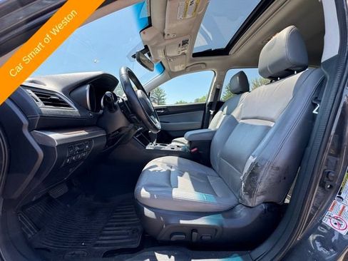 Used 2019 Subaru Outback 2.5i Limited AWD/4WD image 11