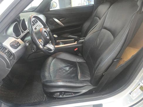 Used 2007 BMW Z4 3.0i image 17