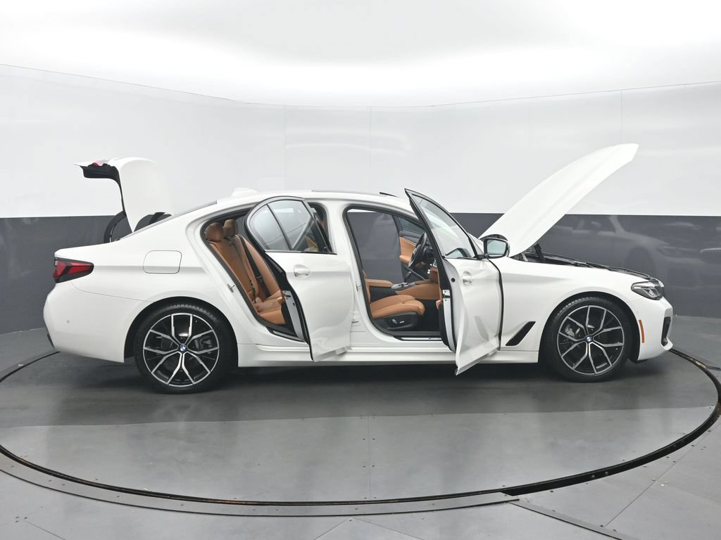 Used 2023 BMW 530i xDrive w/ M Sport Package AWD/4WD image 39