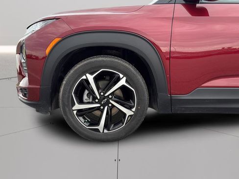 Used 2023 Chevrolet TrailBlazer RS w/ Sun and Liftgate Package image 27