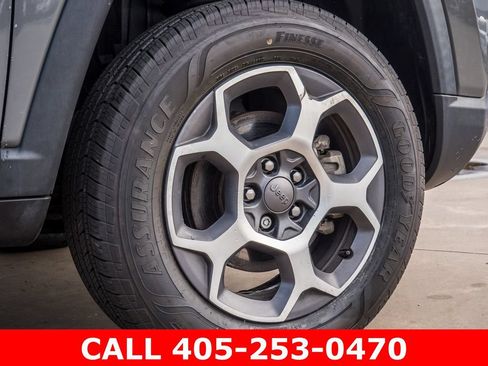 Used 2022 Jeep Compass Trailhawk w/ Trailhawk Elite Group AWD/4WD image 9
