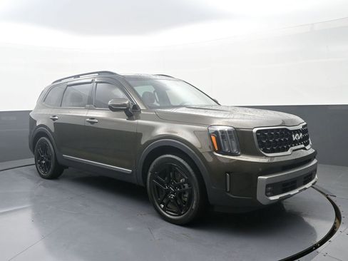 Used 2023 Kia Telluride SX X-Line AWD/4WD image 3