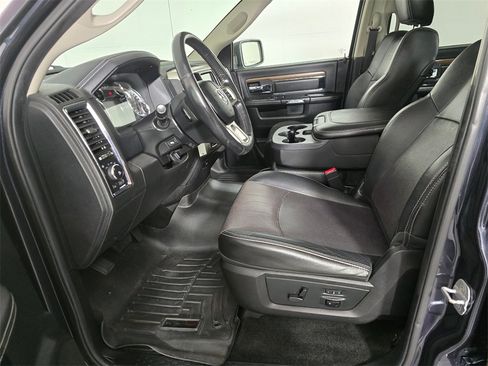 Used 2014 RAM 1500 Laramie image 21
