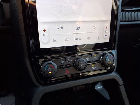 Used 2024 Ford Ranger Lariat w/ Advanced Towing Package AWD/4WD image 14