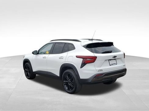 Certified 2025 Chevrolet Trax ACTIV w/ Driver Confidence Package FWD image 4