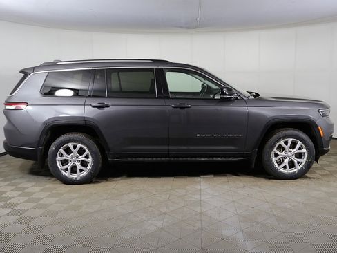 Used 2021 Jeep Grand Cherokee L Limited w/ MOPAR Finishing Package image 18
