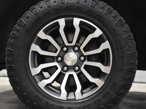 Used 2022 Chevrolet Silverado 1500 RST AWD/4WD image 27