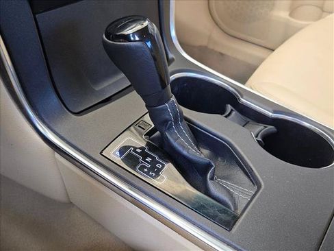 Used 2015 Toyota Camry XLE FWD image 16