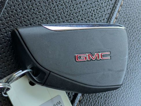 Used 2024 GMC Sierra 1500 Denali w/ Denali Reserve Package AWD/4WD image 36