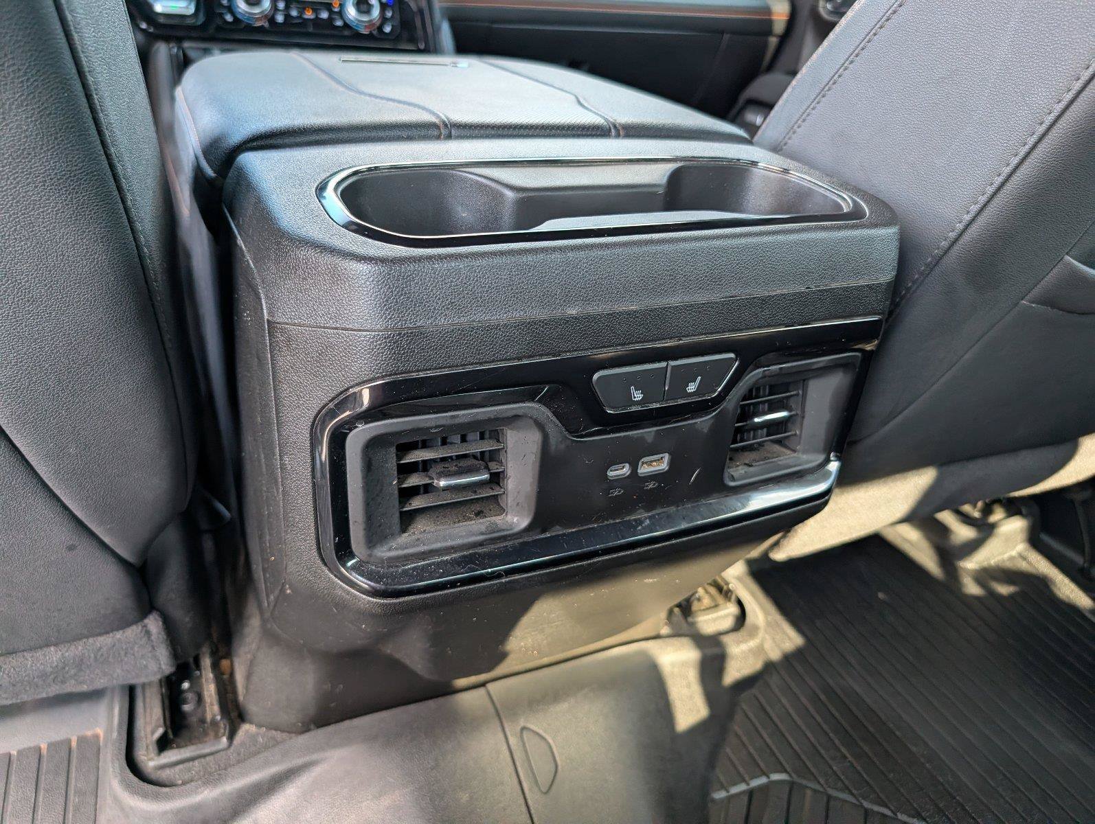Used 2025 GMC Sierra 3500 AT4 w/ AT4 Premium Plus Package AWD/4WD image 34