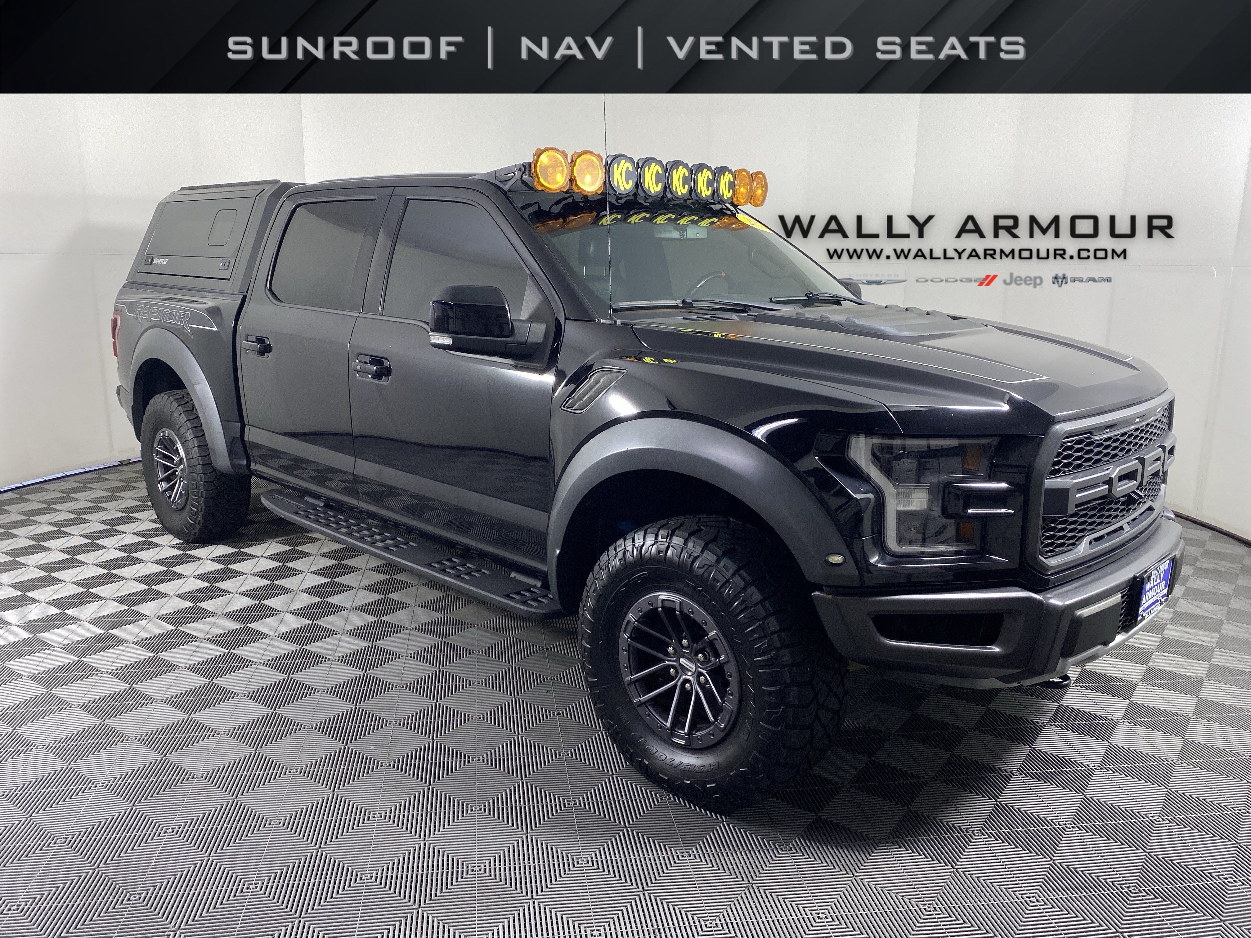Used 2019 Ford F150 Raptor w/ Equipment Group 802A Luxury AWD/4WD image 1