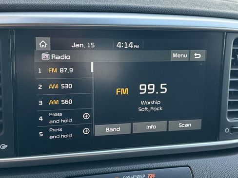 Used 2022 Kia Sportage LX image 15