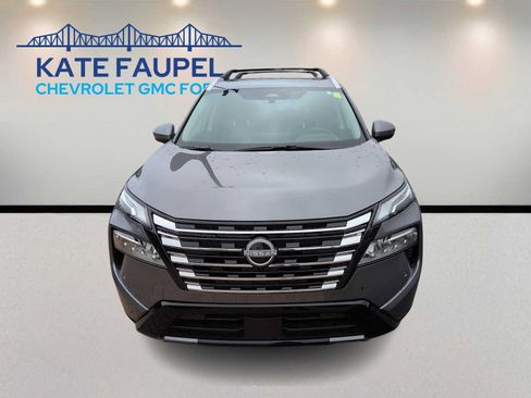 Used 2025 Nissan Rogue Platinum w/ Platinum Premium Package AWD/4WD image 2