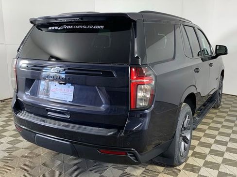 Used 2023 Chevrolet Tahoe Z71 w/ Luxury Package AWD/4WD image 4