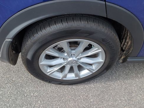 Used 2025 Honda CR-V EX image 9