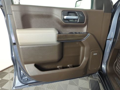 Used 2021 Chevrolet Silverado 1500 LT Trail Boss w/ Convenience Package II AWD/4WD image 17