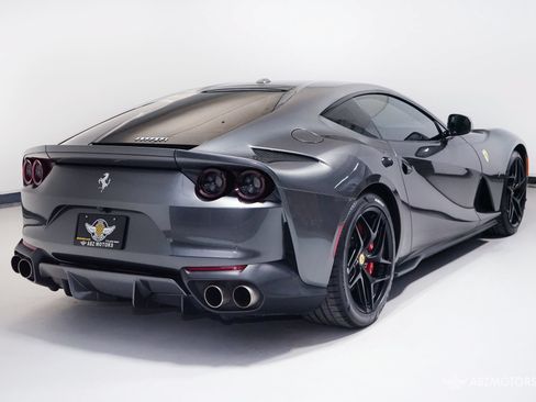 Used 2019 Ferrari 812 Superfast RWD image 6