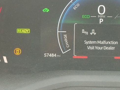Used 2025 Toyota Camry SE FWD image 12