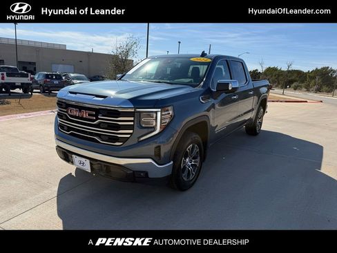 Used 2024 GMC Sierra 1500 SLT image 1