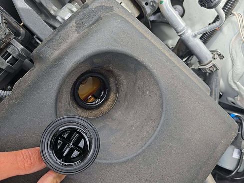 Used 2025 Toyota RAV4 XLE w/ Convenience Package image 20