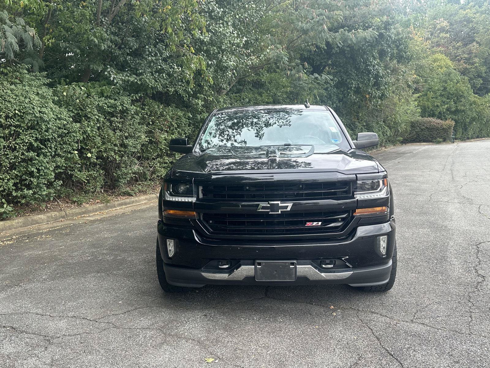 Used 2017 Chevrolet Silverado 1500 LT w/ All Star Edition AWD/4WD image 7