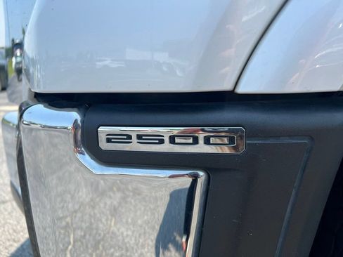 Used 2025 GMC Sierra 2500 SLT w/ SLT Premium Package AWD/4WD image 6