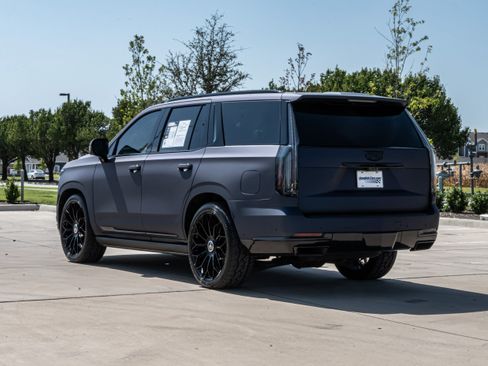 Used 2025 Cadillac Escalade Sport Platinum AWD/4WD image 8