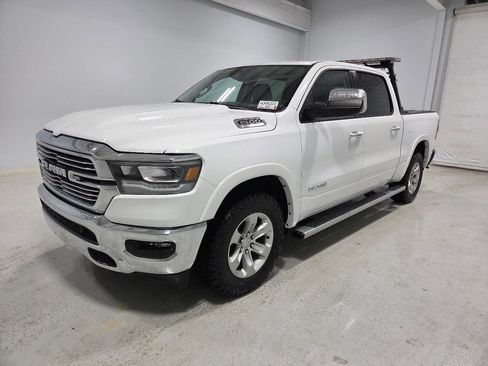 Used 2022 RAM 1500 Laramie AWD/4WD image 3