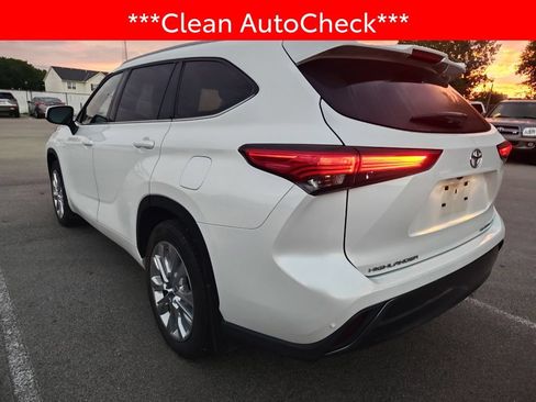 Used 2023 Toyota Highlander Limited AWD/4WD image 4