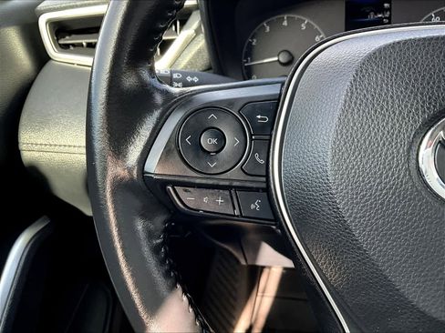 Used 2023 Toyota Corolla Cross LE image 23