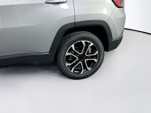 Used 2022 Jeep Compass Limited AWD/4WD image 28