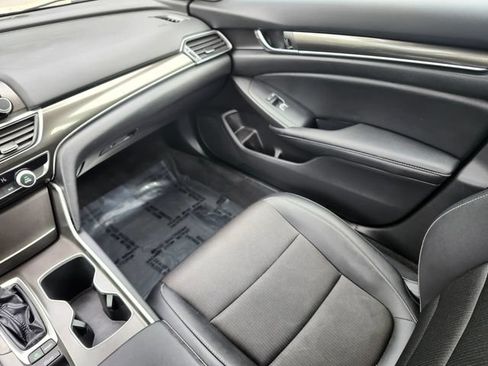 Used 2022 Honda Accord Sport image 15