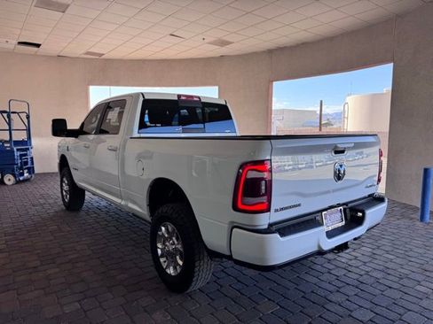 Used 2023 RAM 2500 Laramie AWD/4WD image 3