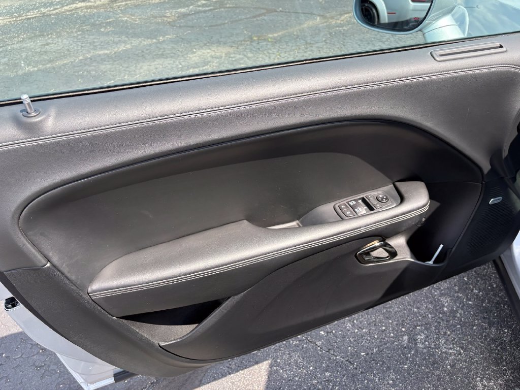 Used 2020 Dodge Challenger SRT Hellcat RWD image 13