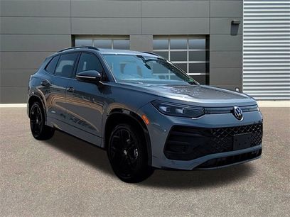 New 2025 Volkswagen Tiguan SE R-Line