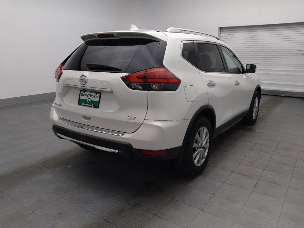 Used 2017 Nissan Rogue SV w/ SV Premium Package FWD image 9