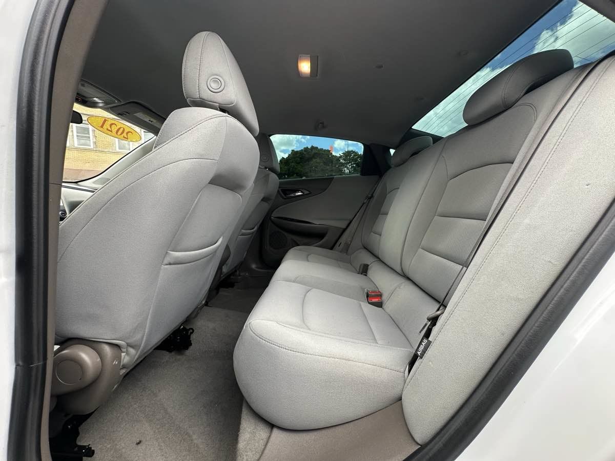 Used 2021 Chevrolet Malibu LS FWD image 34