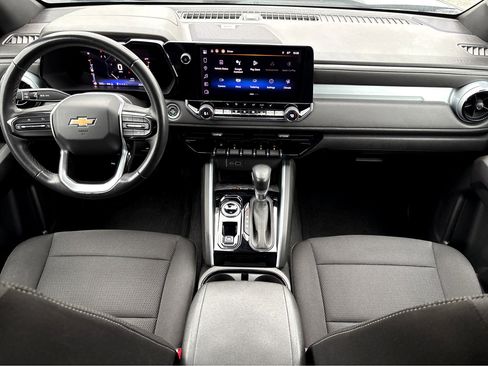 Used 2023 Chevrolet Colorado LT w/ LT Convenience Package II image 4