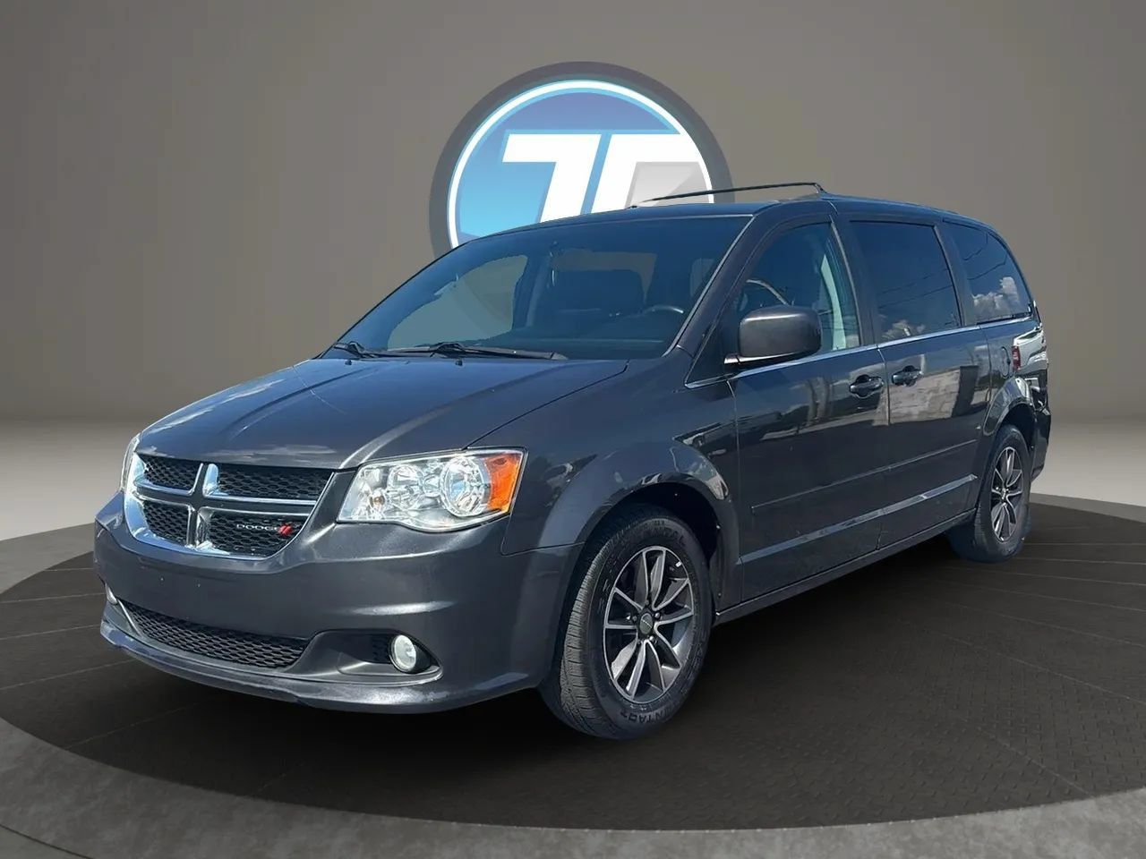 Used 2017 Dodge Grand Caravan SXT FWD image 12