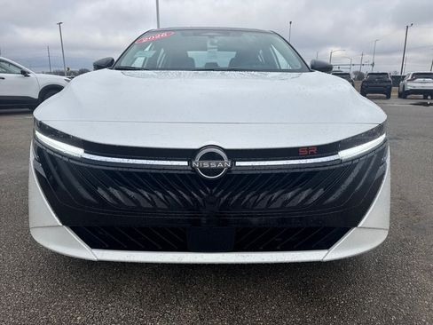 New 2026 Nissan Sentra SR w/ SR Premium Package FWD image 10