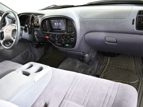 Used 2000 Toyota Tundra SR5 image 19